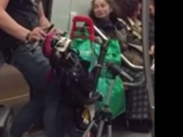 El gran video de la marioneta rockera del Metro