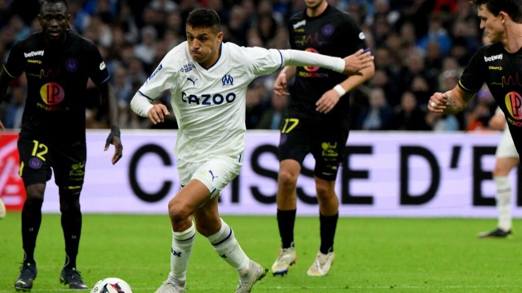 Alexis Sánchez y el Olympique Marsella vuelven a la actividad en Francia goleando al Toulouse