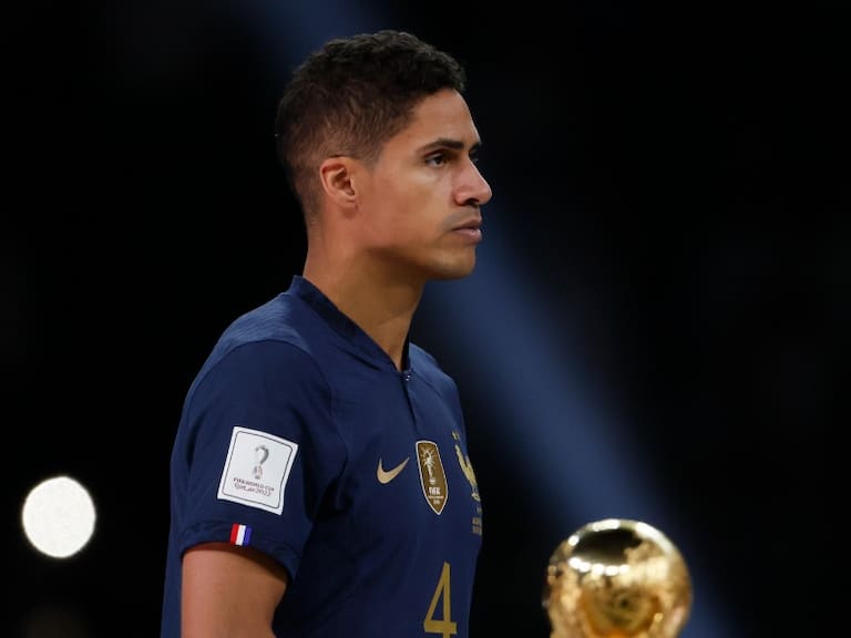 A sus 29 años: Raphael Varane sorprende y se retira de la selección de Francia