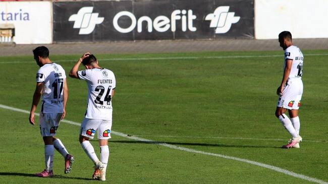 05 de Diciembre de 2020/TALCAHUANO
Fuentes al finalizar el partido en el empate 2-2, durante el partido valido por la Vigesima primera fecha del Campeonato Nacional AFP PlanVital 2020, entre Huachipato vs Colo Colo, disputado en el Estadio CAP
FOTO:DANIEL PINO/AGENCIAUNO