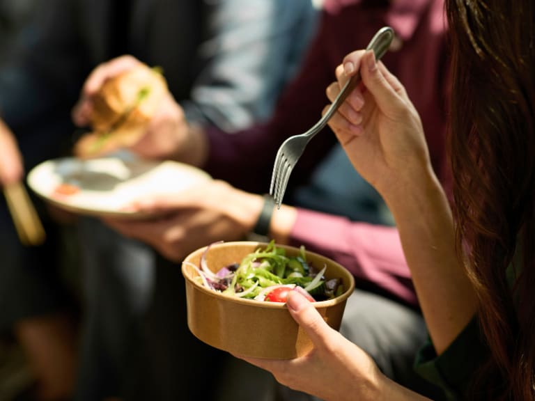 En estos casos no es obligatorio otorgar horario de colación a los trabajadores en Chile