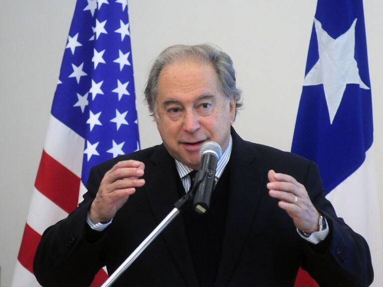 «Creo que ya no se corre riesgo»: embajador chileno en EE. UU. calma polémica por Visa Waiver