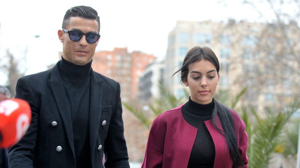 MADRID, SPAIN - JANUARY 22: Cristiano Ronaldo and Georgina Rodriguez arrive at the Audiencia Provincial on January 22, 2019 in Madrid, Spain. Cristiano has been called to declare for tax fraud case. (Photo by Europa Press Entertainment/Europa Press via Getty Images)