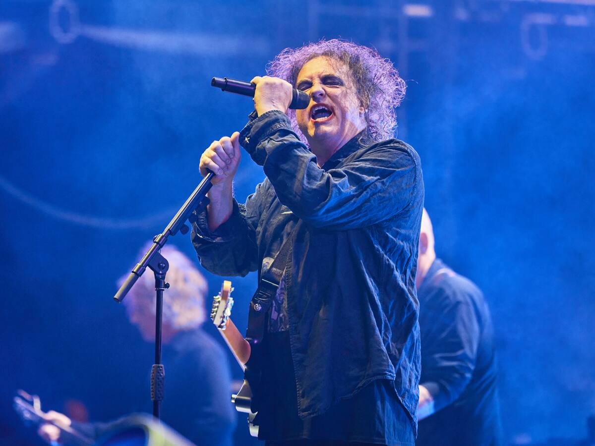 Robert Smith pone fecha de término para The Cure: “Si llego hasta allí, ese será el final”