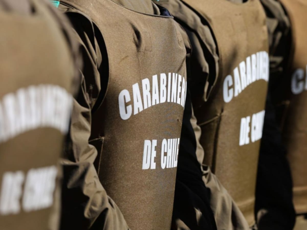 Detienen a carabinero en investigación por presuntos nexos con cartel mexicano: incautaron casi 400 kilos de cocaína