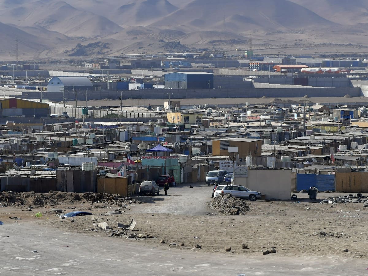 Conductor perdió el control de su camión y provocó colisión múltiple en Alto Hospicio