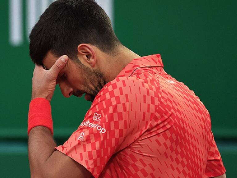 Lorenzo Musetti da la estocada en Montecarlo y deja fuera en octavos de final a Novak Djokovic
