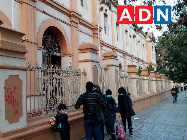 Colegio de Santiago inició clases presenciales: Esperan poder recibir al 20% del estudiantado
