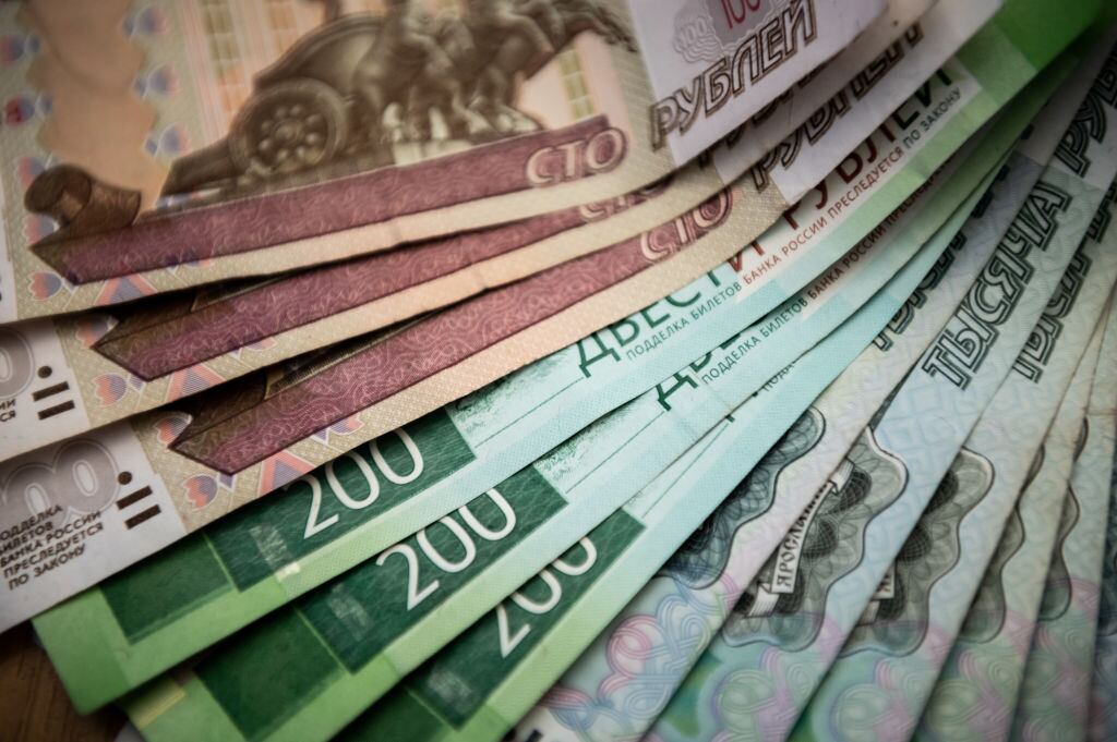 Imagen referencial de billetes de rublos, la moneda oficial de Rusia