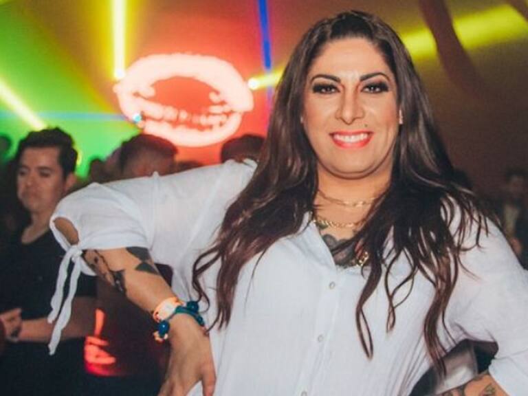 Regalará tres casas: la espectacular ayuda de la Botota Fox a víctimas del incendio en Viña