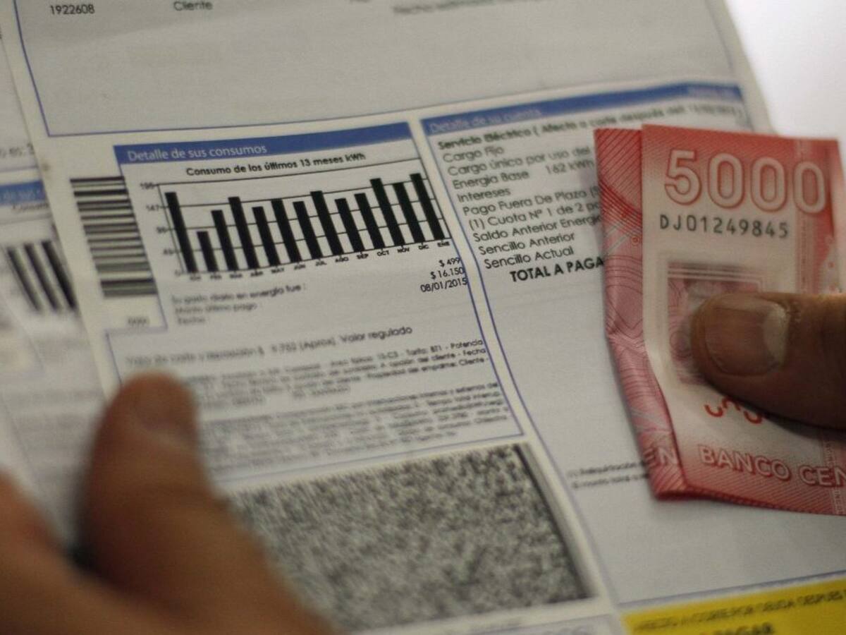 SEC instruye aplazar cobro de reliquidaciones eléctricas y retrasa su aplicación hasta julio de 2026