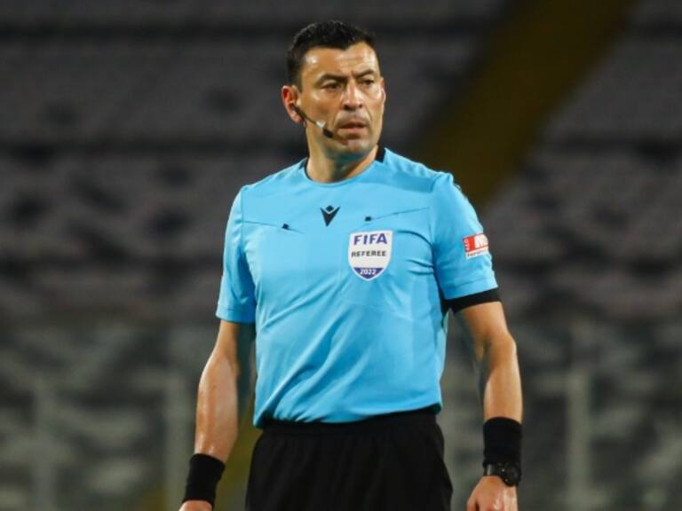 Roberto Tobar arbitrará semifinales de Copa Libertadores y no podrá dirigir el Antofagasta-Ñublense