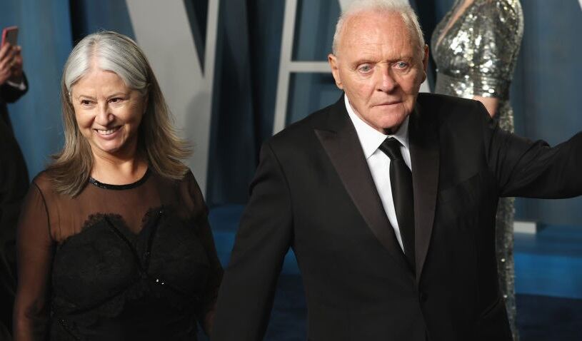 Anthony Hopkins y Stella Arroyave en los Premios Oscar | Getty Images
