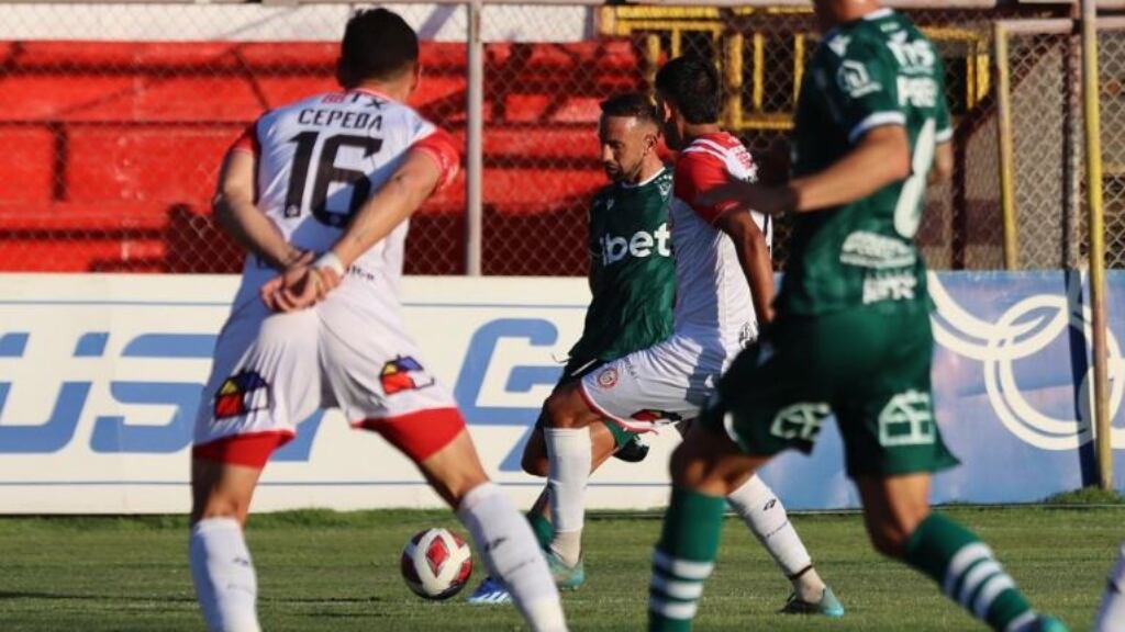 Programación fútbol chileno: ¿Qué partidos se juegan hoy, 15 de noviembre, y quién transmite?