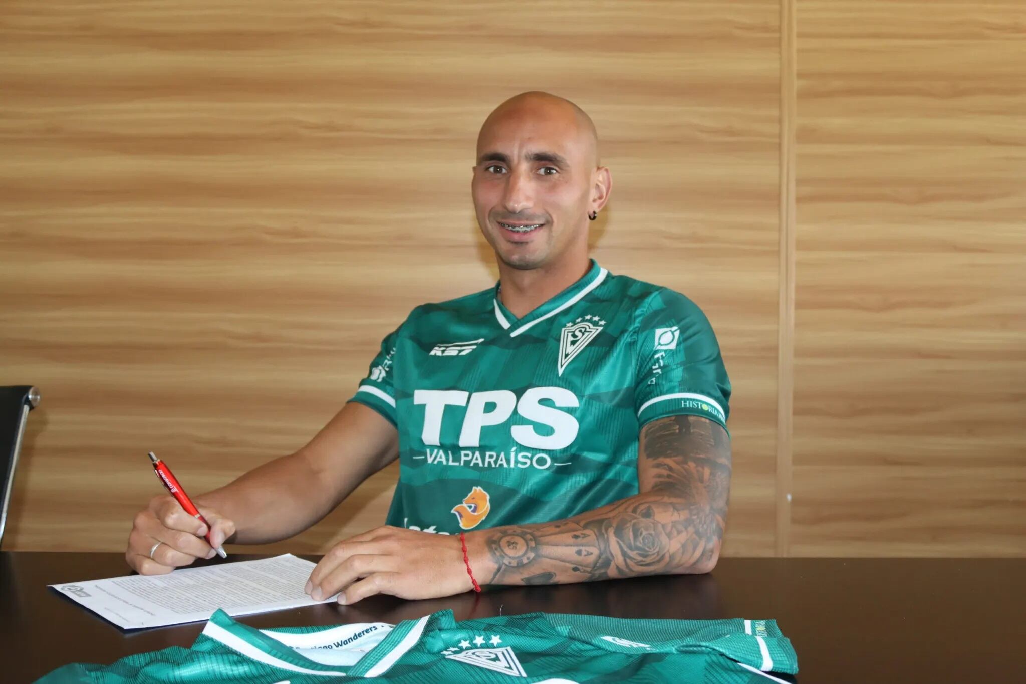 Sanará las heridas en Valparaíso: Sergio Felipe fue anunciado como nuevo refuerzo de Santiago Wanderers