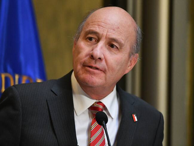 Ministro de Hacienda descarta una recesión en Chile: “Viene una tendencia muy positiva en la economía”
