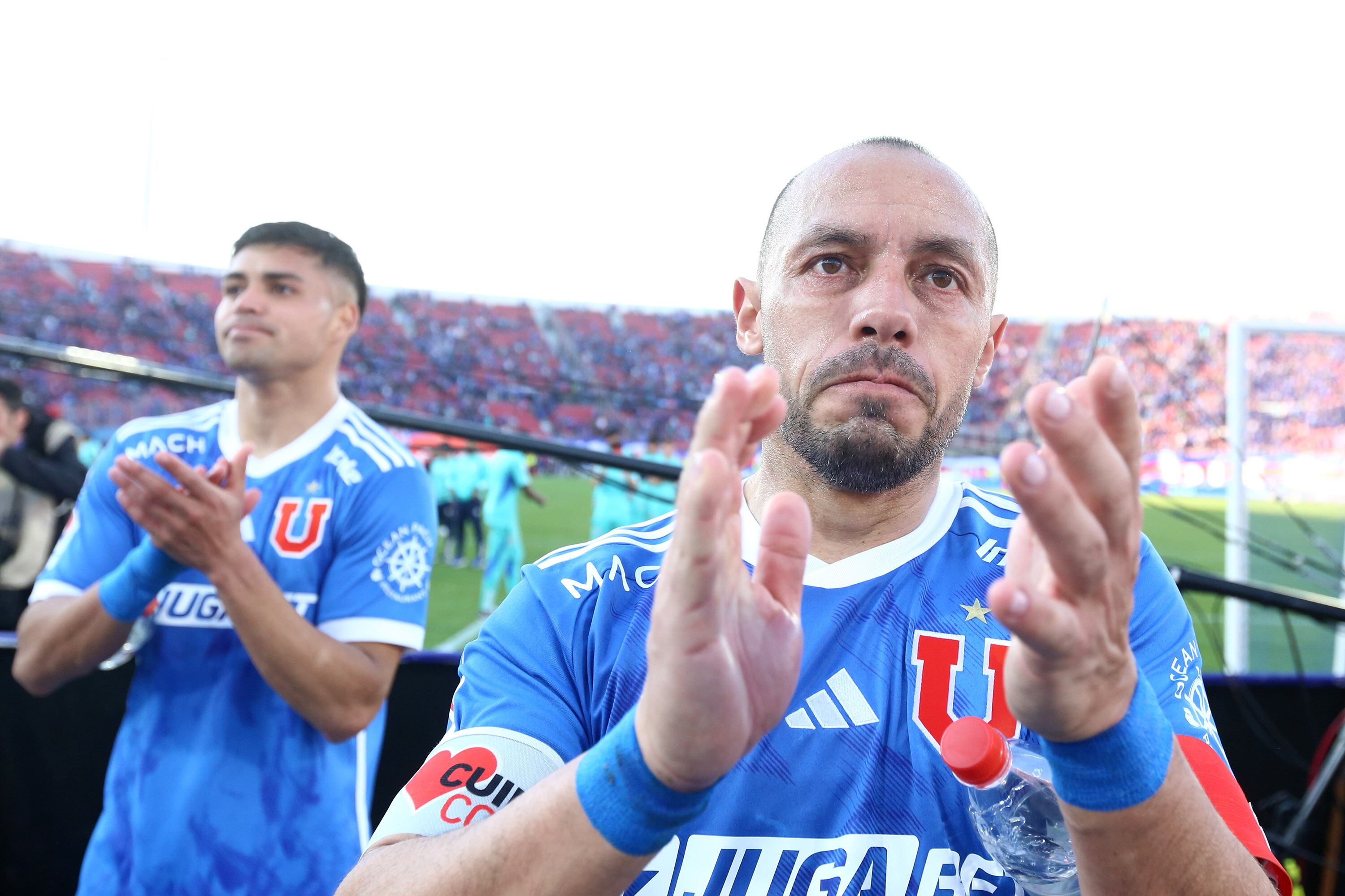 “A mí me encantaría ver jugadores de la U en la selección chilena, pero creo que las cosas se dan solas" | Agencia Uno