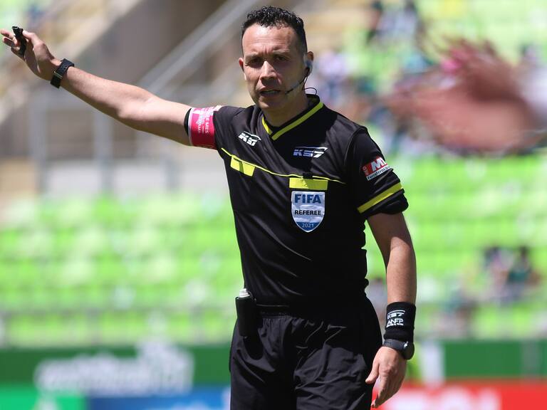 “The last dance”: la peculiar despedida del referato para Ángelo Hermosilla