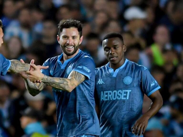 Eugenio Mena se luce en Racing y anota un tremendo gol en Argentina