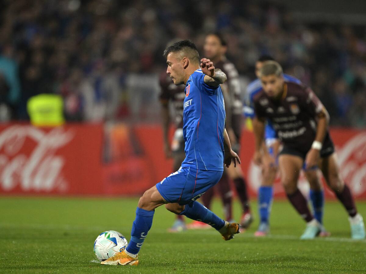 “No tuve una semana normal”: El desahogo de Charles Aránguiz tras la goleada de la U ante Carabobo