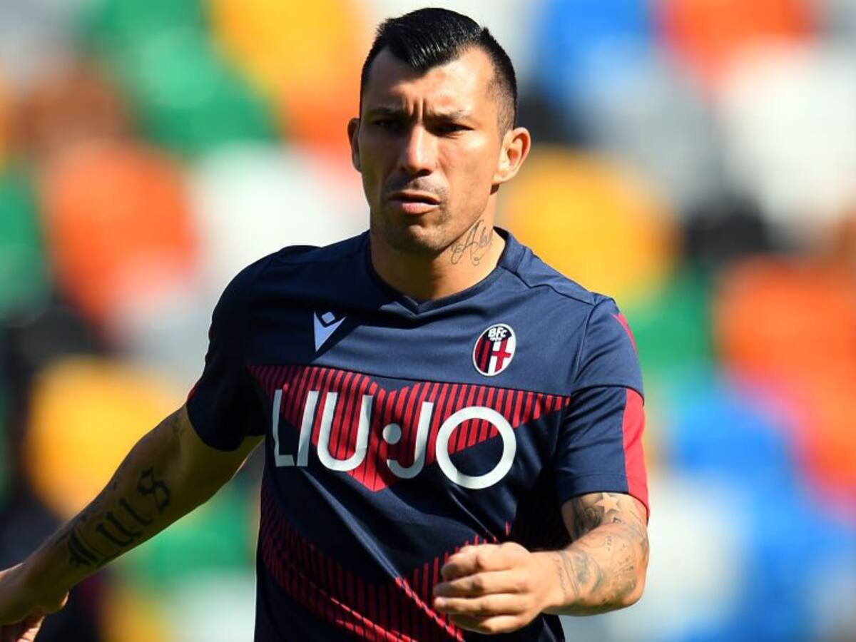 Bologna informó que Gary Medel dio positivo por covid-19