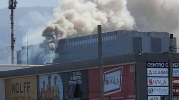 Voraz incendio se registra en Hospital Regional de Antofagasta: pacientes y funcionarios son evacuados