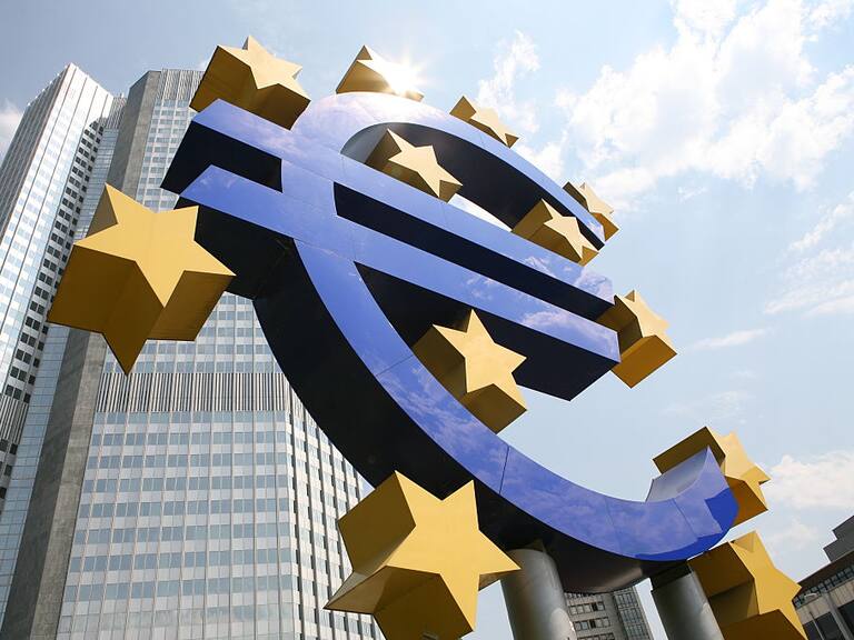 En la ciudad de Fráncfort en Alemania se ubica la sede del Banco Central Europeo