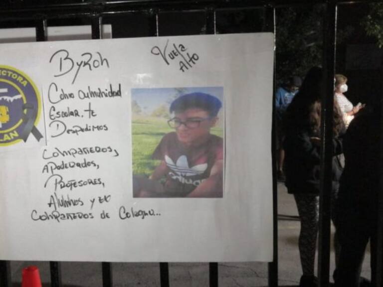 Familia de estudiante que murió electrocutado en clases alega que no ha tenido respuesta del colegio y del Estado