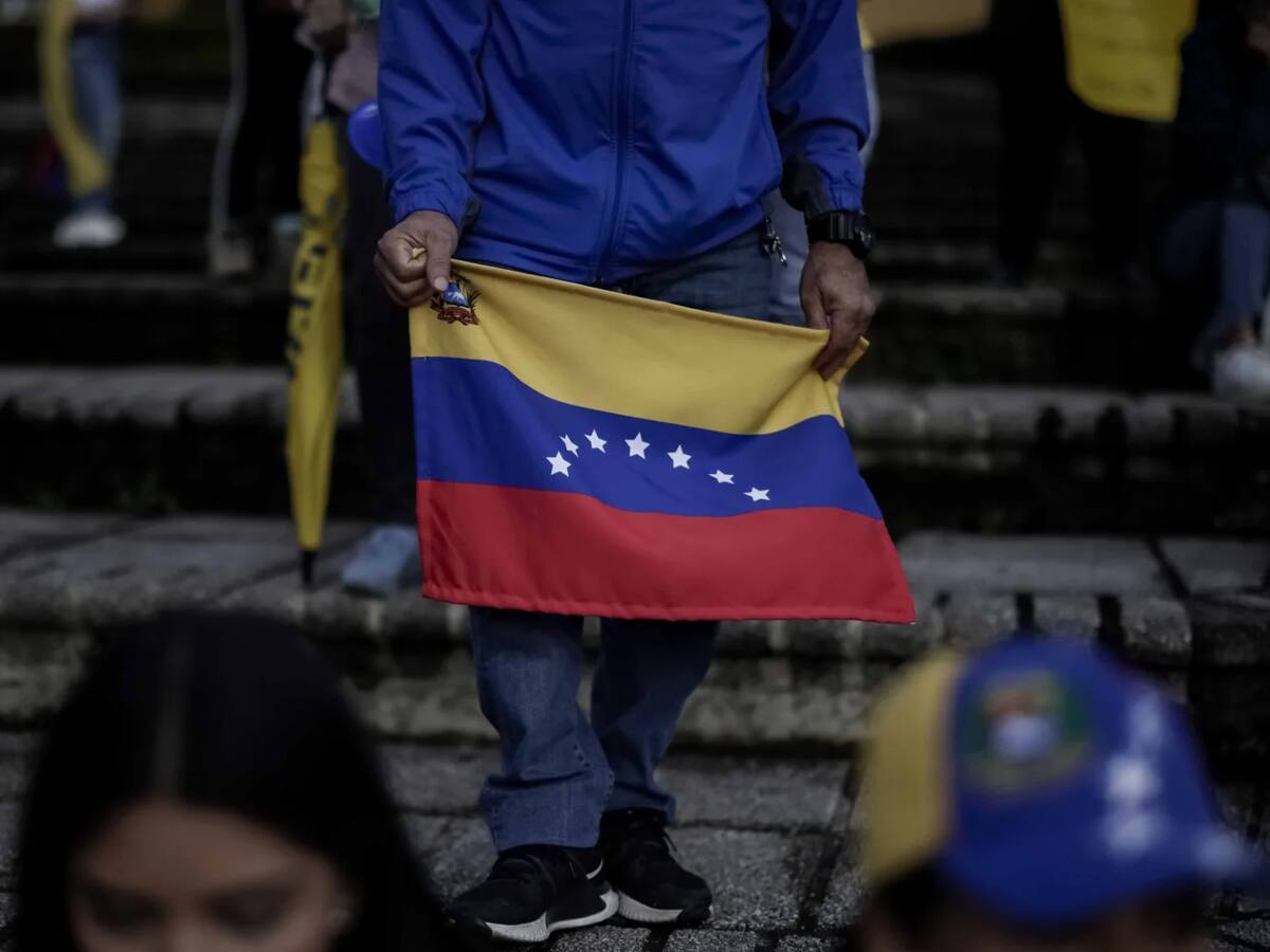 España y países latinoamericanos rechazan intervención militar en Venezuela