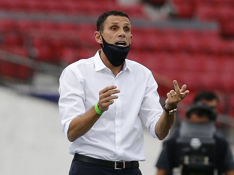 Gustavo Poyet tras el triunfo cruzado en Argentina: «Nos metimos en la lucha y ya nos estaban dando por muertos»