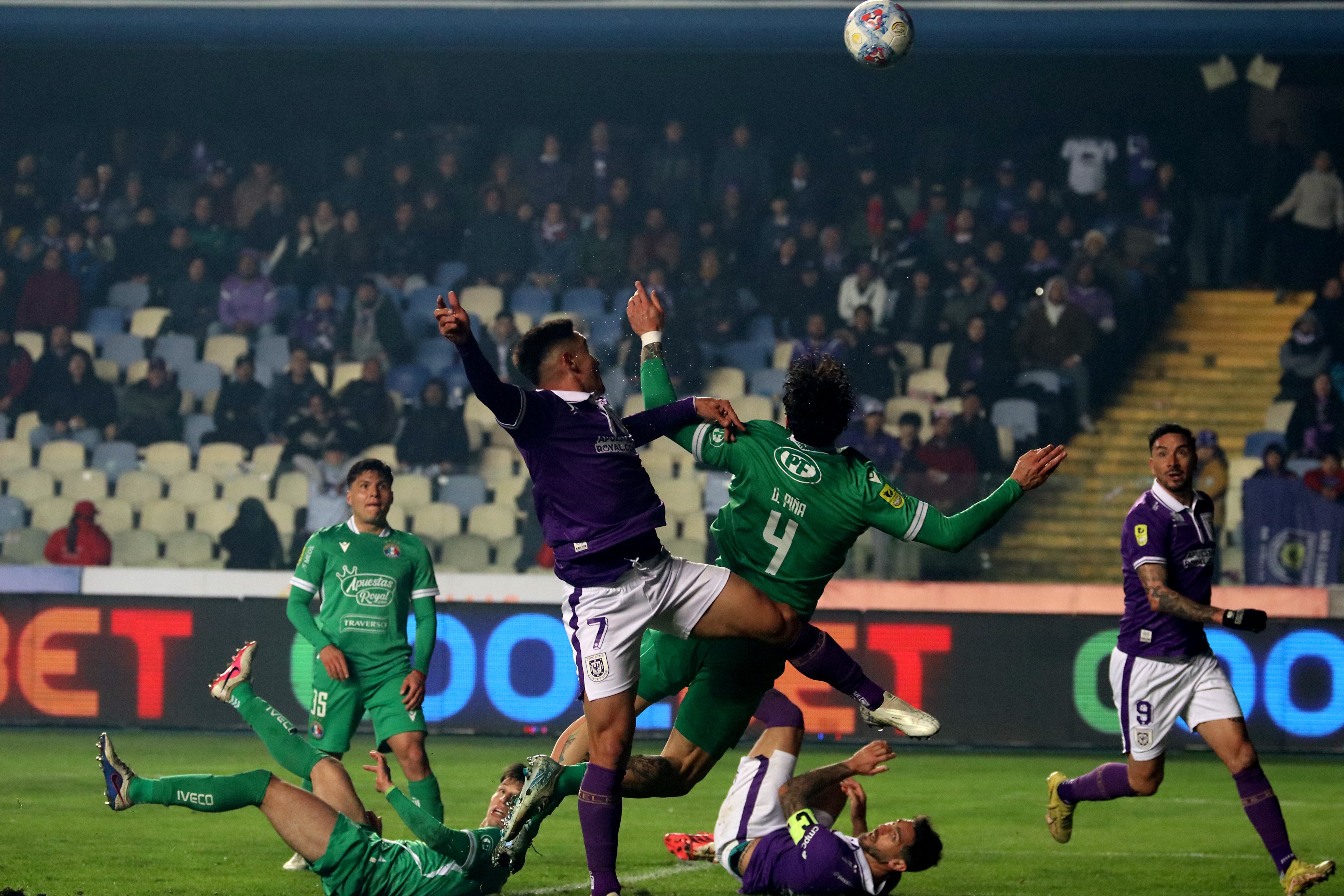 Deportes Concepción se instala entre los clubes con más público de Chile: los números del León de Collao