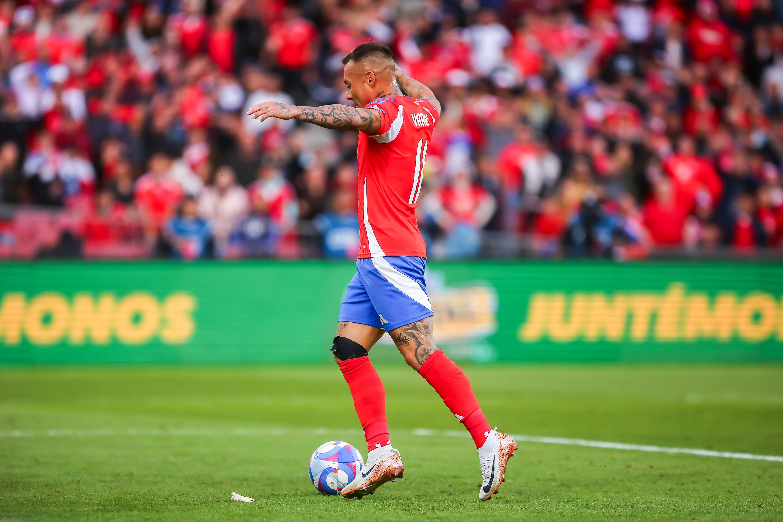 Por números se puede, pero por fútbol, imposible: ¿Cuáles son las opciones La Roja de ir a la Copa del Mundo 2026? | Agencia Uno
