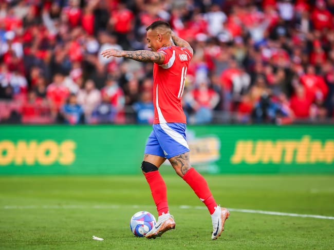 Por números se puede, pero por fútbol, imposible: ¿Cuáles son las opciones La Roja de ir a la Copa del Mundo 2026? | Agencia Uno