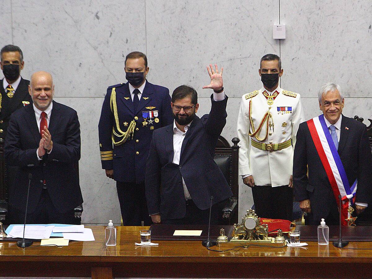 Eugenio Tironi sobre Sebastián Piñera: “A él le fue más cómodo entregarle la banda presidencial a Boric, que a Kast”