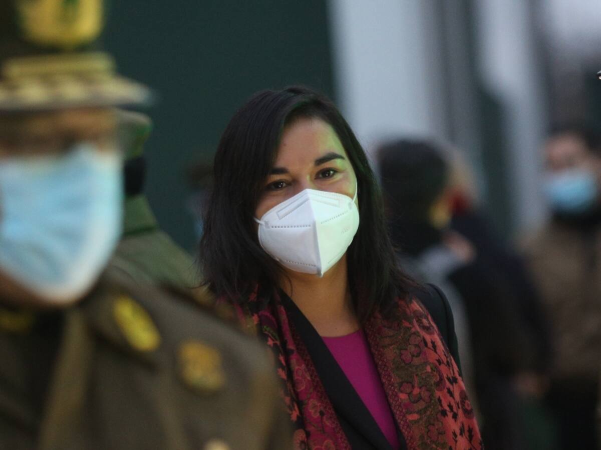 Ministra Siches anuncia nuevas medidas de seguridad: aumento de funcionarios policiales y radiopatrullas en la Región Metropolitana