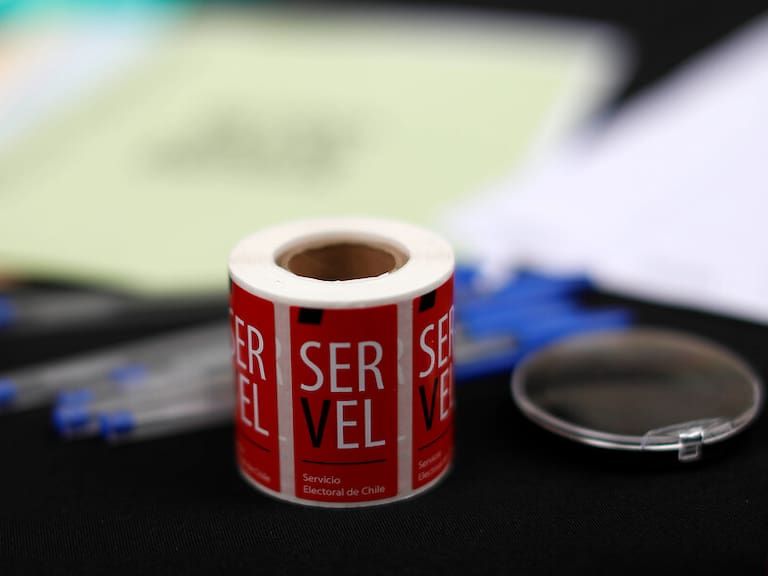 Servel entregó el balance del primer día de elecciones: Más del 20% de los votantes acudió este sábado