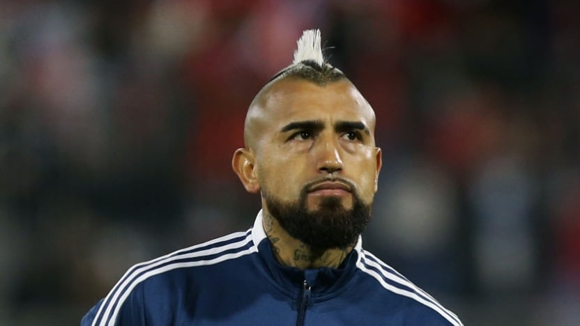 Arturo Vidal arremete contra Bascuñán por su arbitraje en el Colo Colo-Curicó: "Cómo no vas a cobrar ese penal, animal"