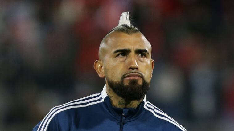 Arturo Vidal arremete contra Bascuñán por su arbitraje en el Colo Colo-Curicó: "Cómo no vas a cobrar ese penal, animal"