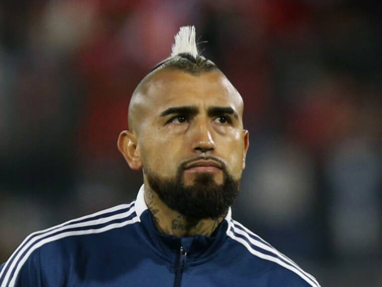 Arturo Vidal arremete contra Bascuñán por su arbitraje en el Colo Colo-Curicó: "Cómo no vas a cobrar ese penal, animal"