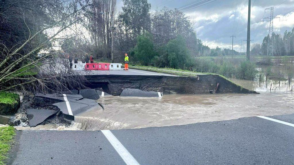 Socavón, Cabrero, La Aguada, región del biobío, 1024x576 jpg ok