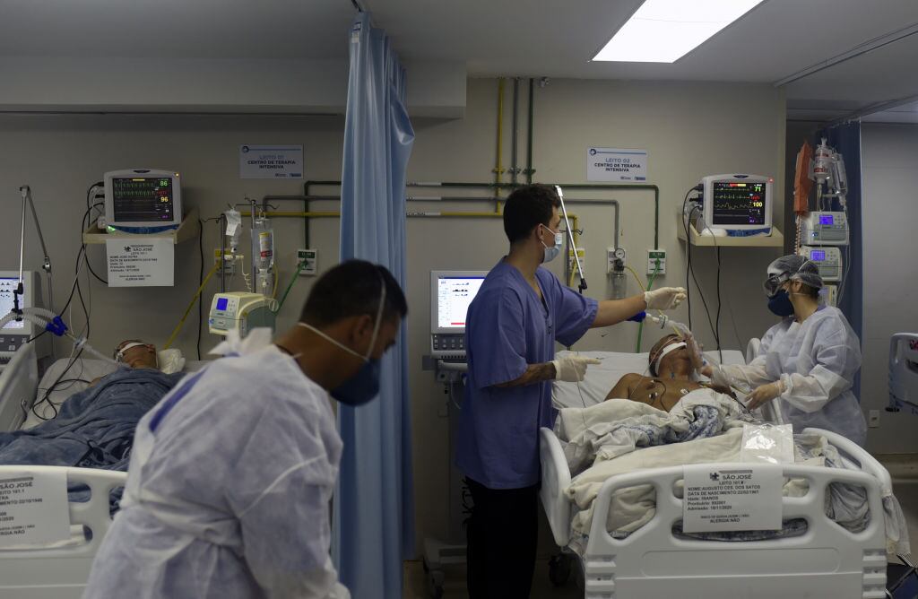 Pacientes del Covid-19 en cuidados intensivos en hospital de Río de Janeiro