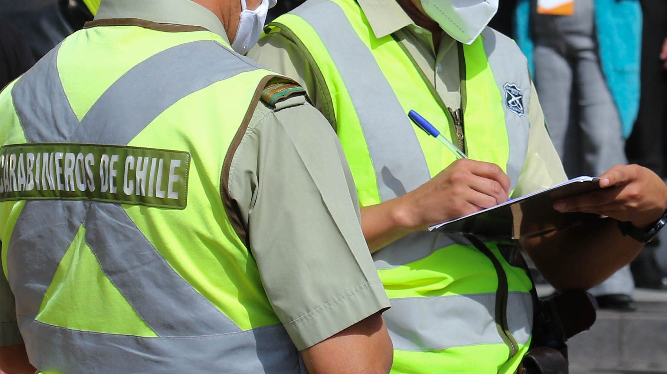 Sorprendieron a seis carabineros consumiendo alcohol en horario de servicio en Osorno