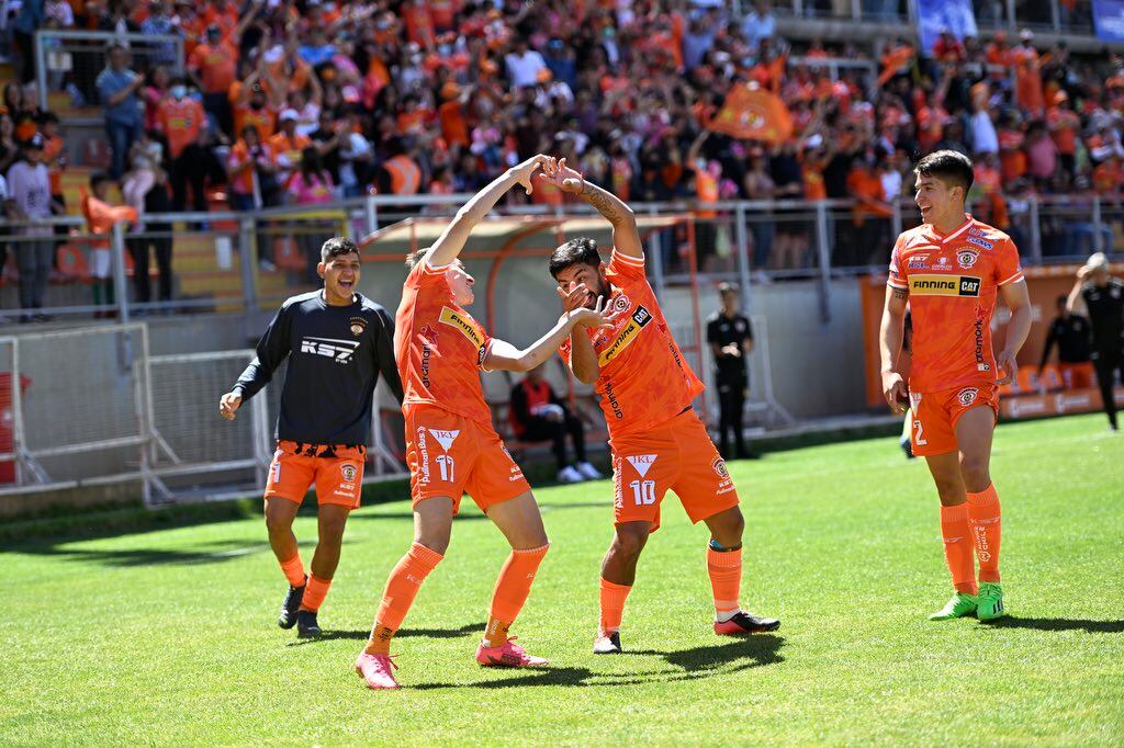 Cobreloa derrota a Temuco y se mantiene al acecho de Magallanes