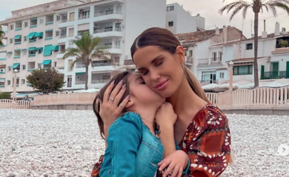 Instagram Gala Caldirola