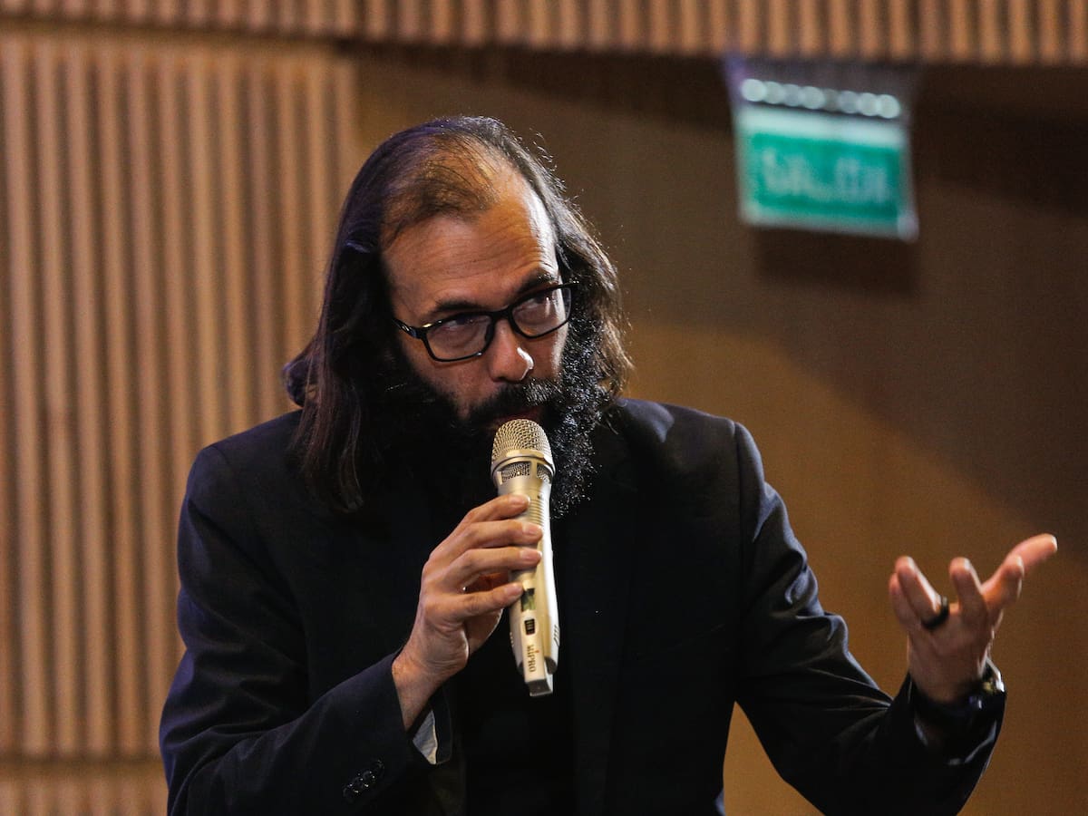 Marcelo Lagos causa polémica tras utilizar lenguaje inclusivo en entrevista sobre el sistema frontal