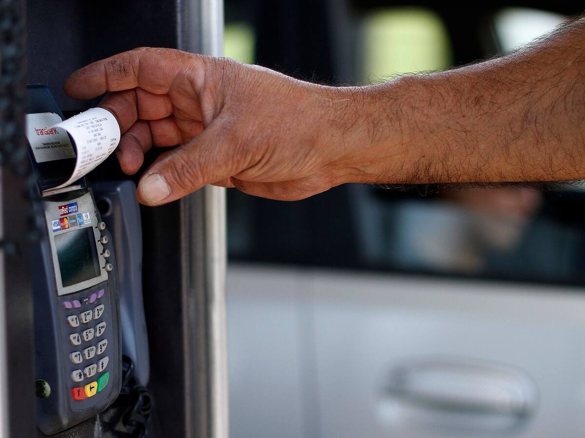 “¿Quiere comprobante?”: así funciona la norma que exige a los comercios a entregar boletas impresas a sus clientes