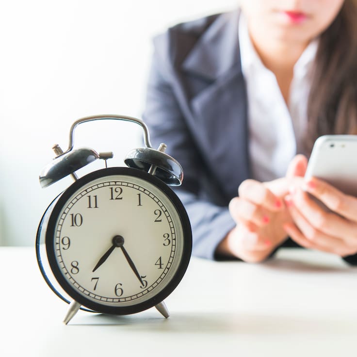 Cambio de hora en Chile: ¿Cuándo comienza el horario de invierno y qué pasa con tu celular?