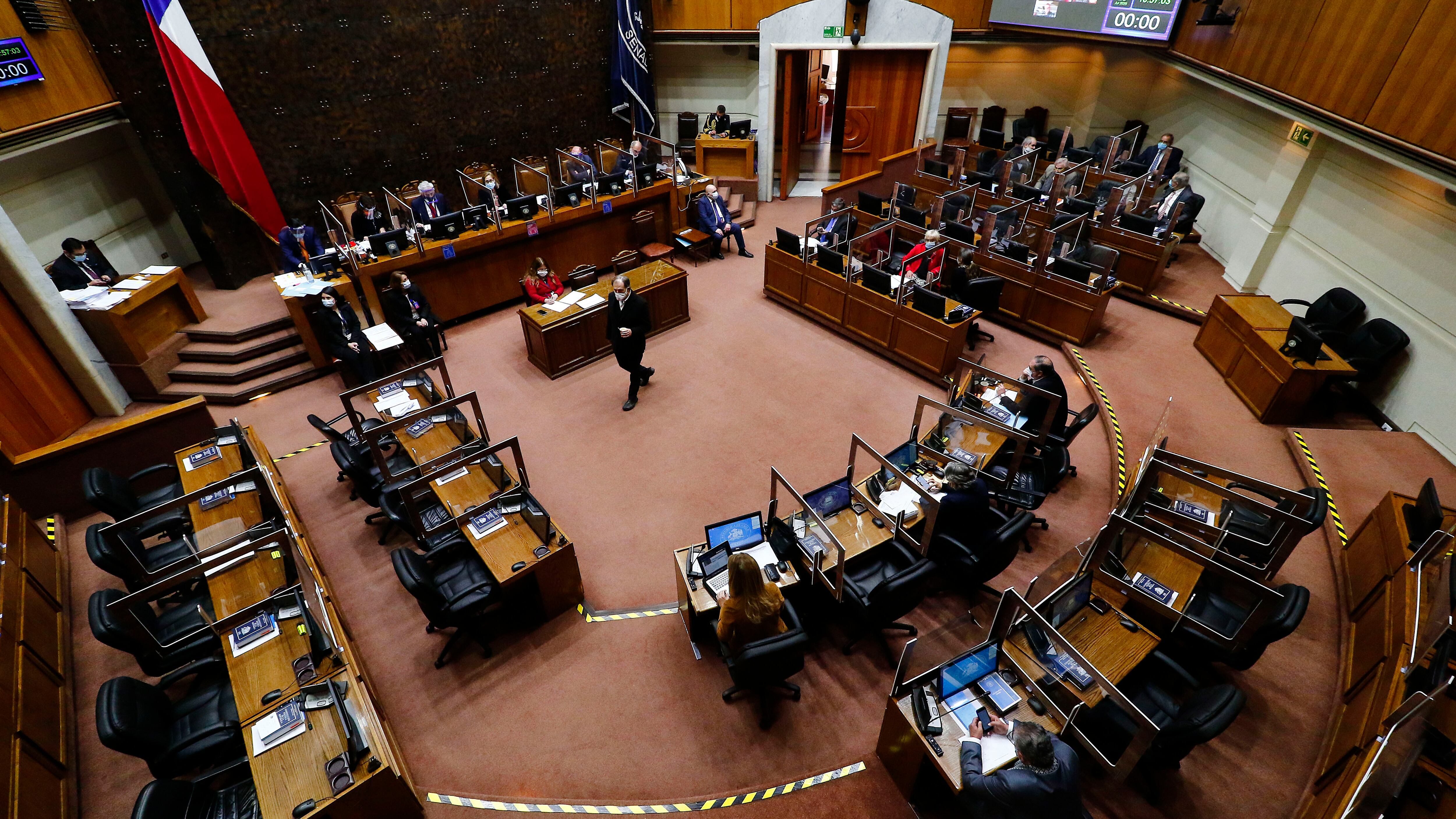 28 DE JULIO DE 2020/VALPARAISOVista general de la sesion del Senado, en donde se discute el veto al proyecto de ley que suspende el corte de servicios b·sicos por no pago en virtud de la crisis originada por el Coronavirus.
FOTO: LEONARDO RUBILAR CHANDIA/AGENCIAUNO