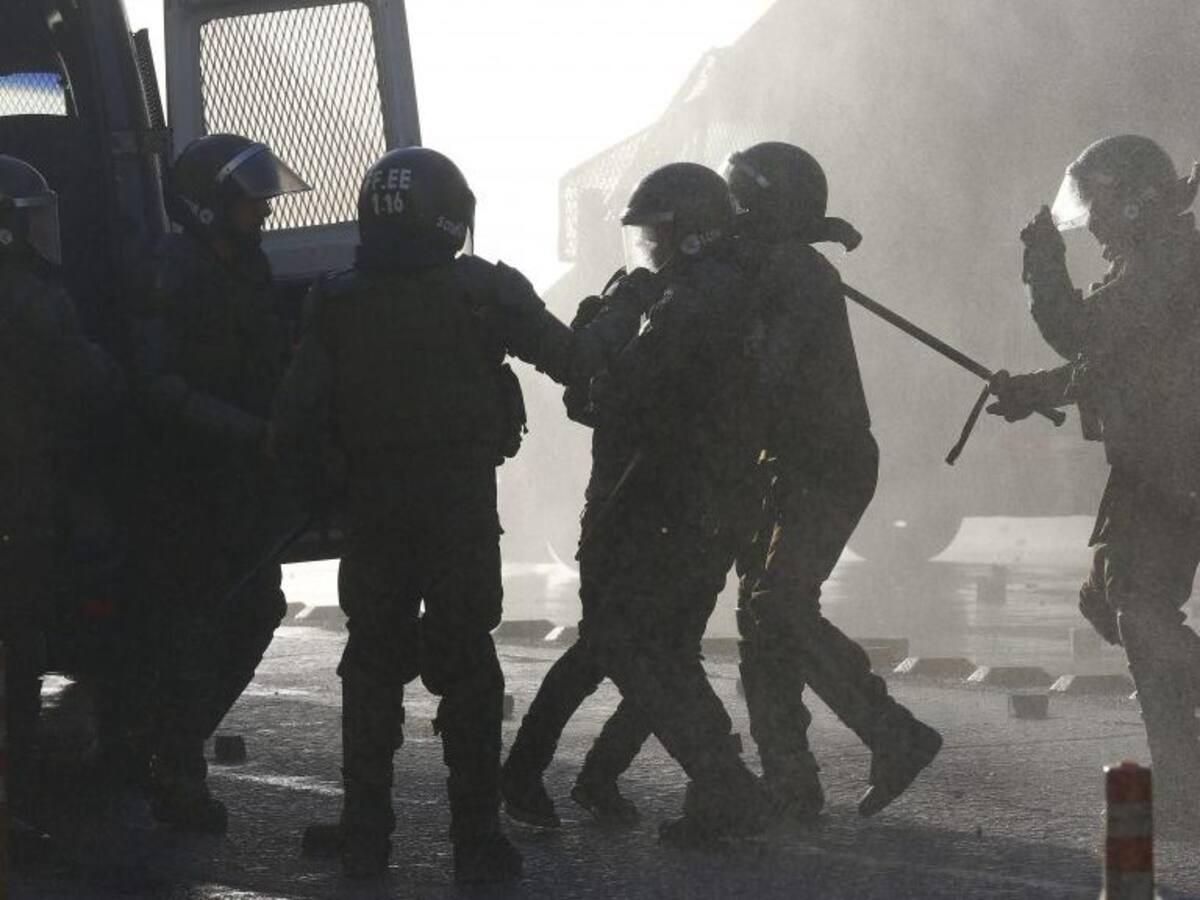 Cuatro carabineros fueron formalizados por torturar a joven en San Pedro de la Paz durante el estallido social