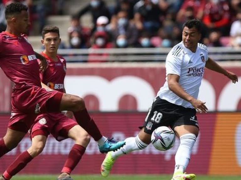 La buena onda entre Iván Morales y Guillermo Maripán de cara al clásico entre Colo Colo y la UC